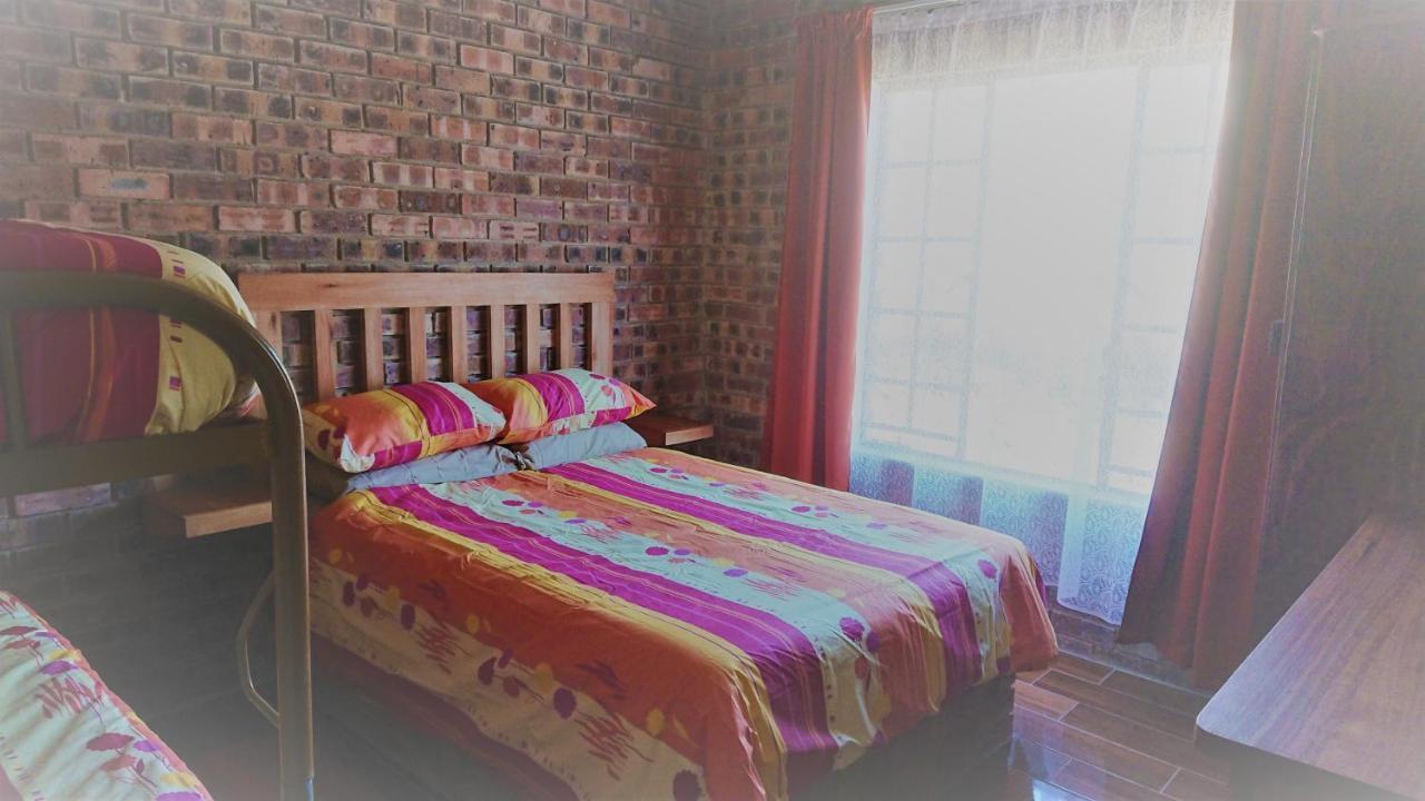 Gasthaus Elandskloof Trout Farm Dullstroom Exterior foto